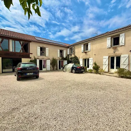 L'orangee - Parking & Petit-dejeuner Tillac